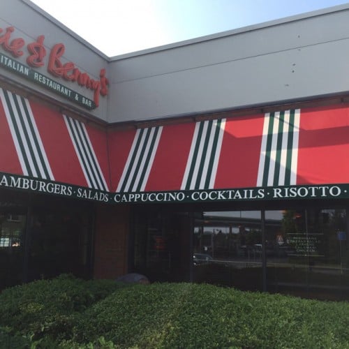 Frankie & Benny's Reading - 7 Fixed Awnings - Radiant Blinds Ltd