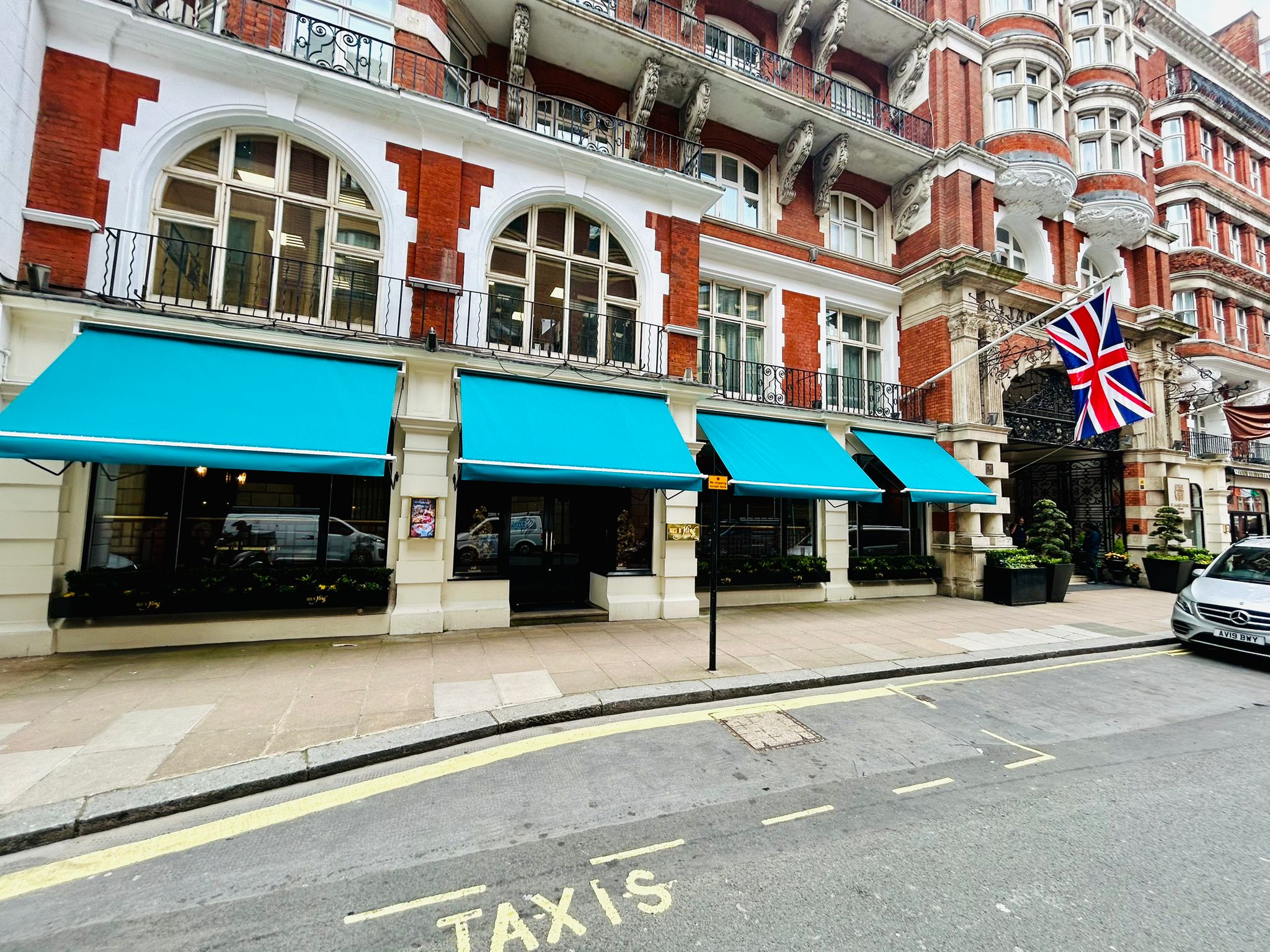 4 Traditional Victorian Awnings In Buckingham Gate, London